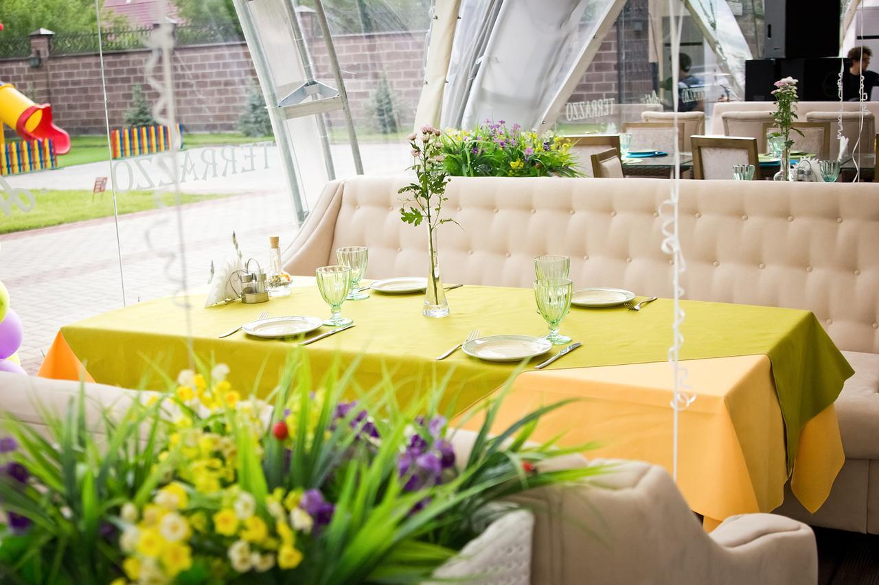 Park Hotel Karaganda Ngoại thất bức ảnh