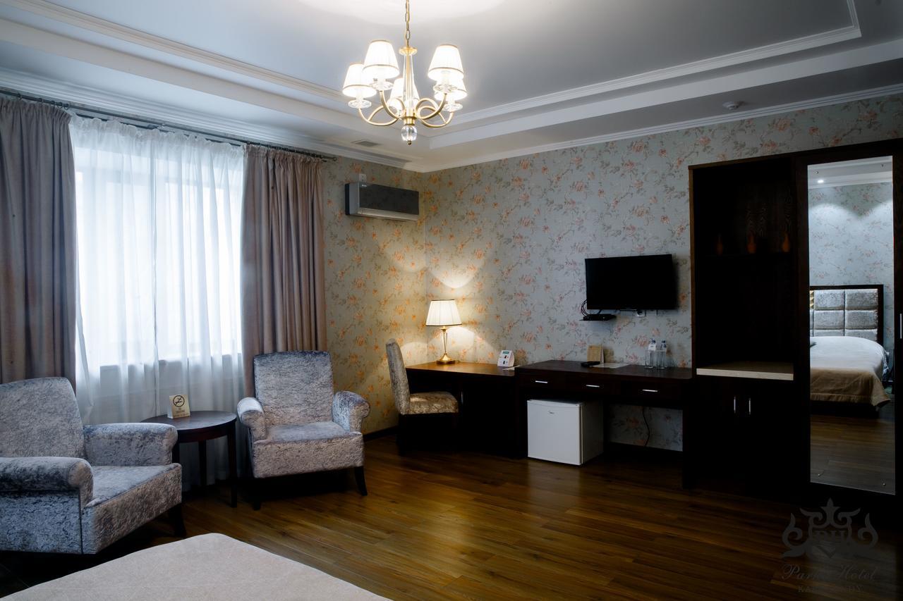 Park Hotel Karaganda Ngoại thất bức ảnh