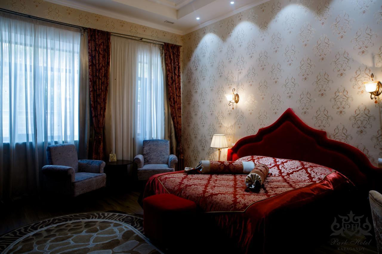 Park Hotel Karaganda Ngoại thất bức ảnh