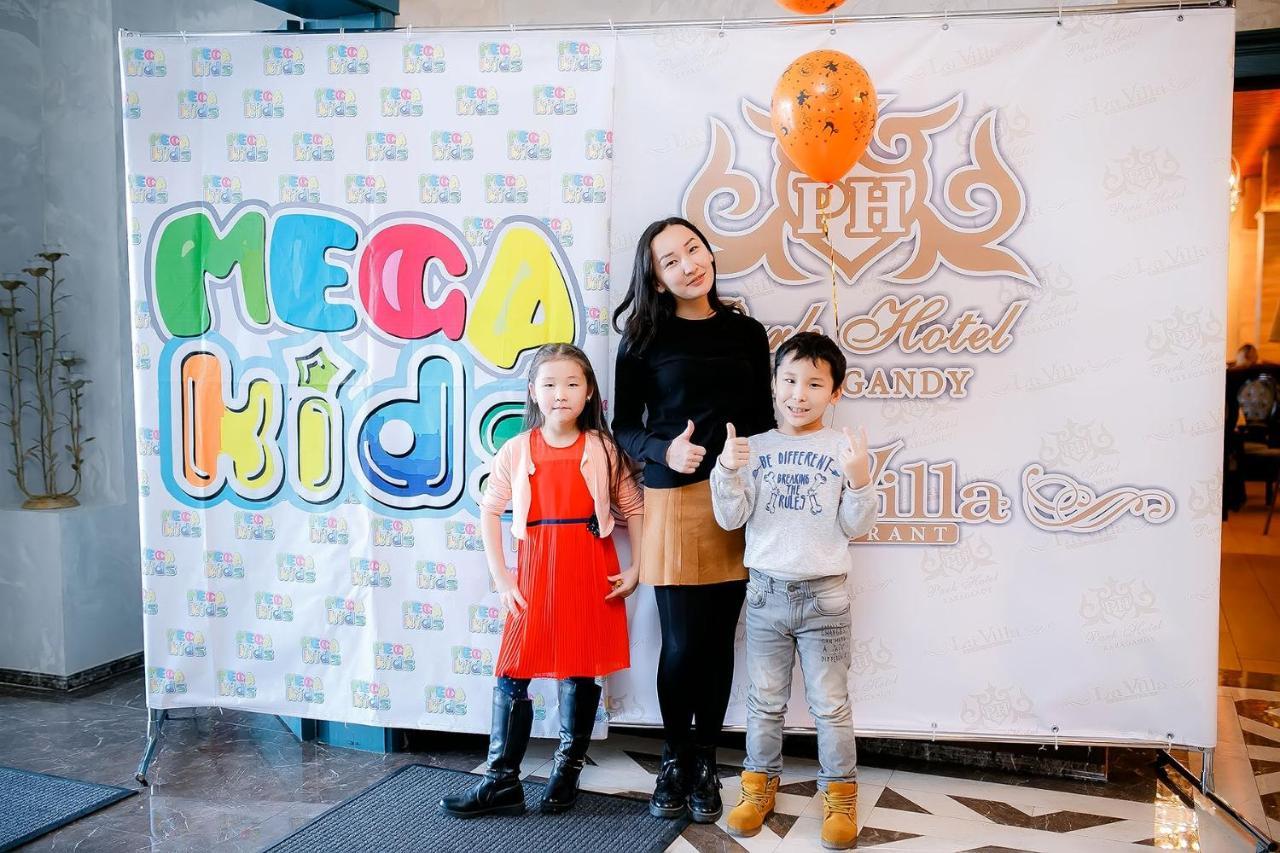 Park Hotel Karaganda Ngoại thất bức ảnh