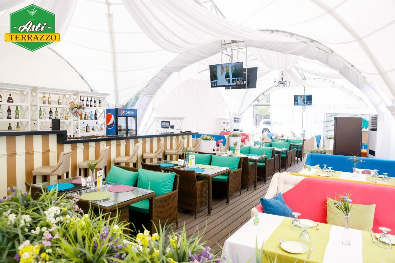 Park Hotel Karaganda Ngoại thất bức ảnh